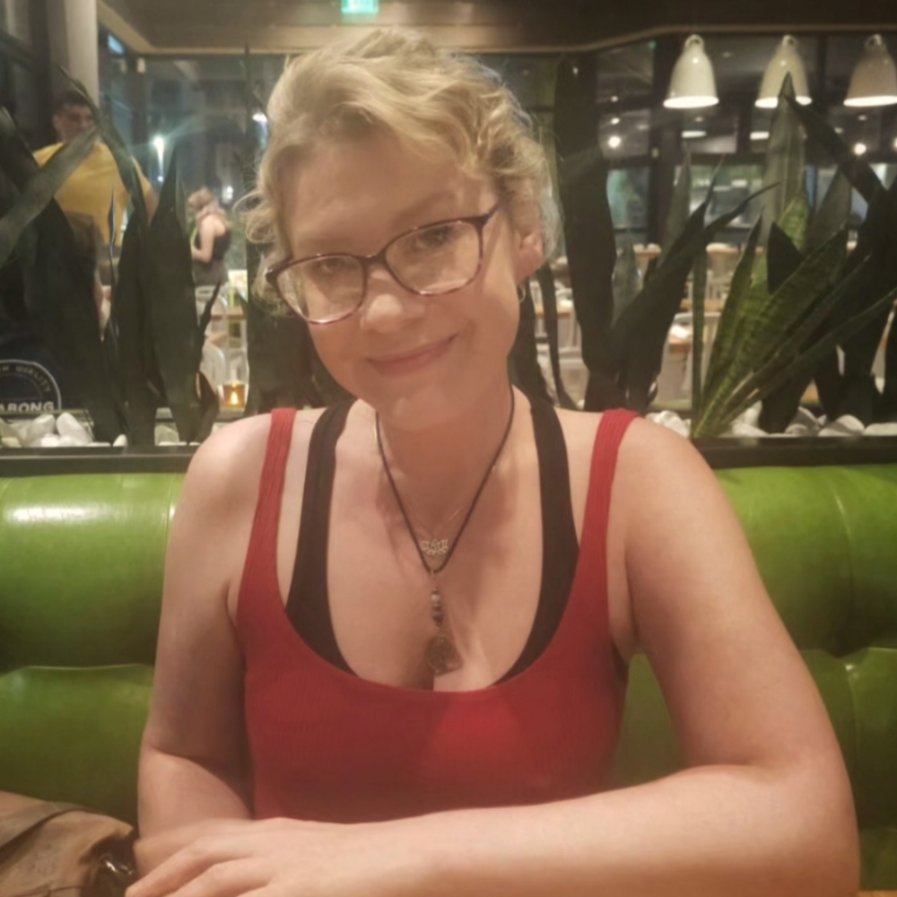 Meet your Posher, Maria